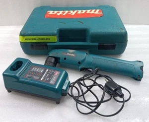 Makita DA391DW Angle Drill Cordless With Battery and charger Used Fast Shipping - Picture 1 of 9