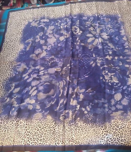 Oscar De La Renta 100% Silk Scarf - RN 62720 - Picture 1 of 9