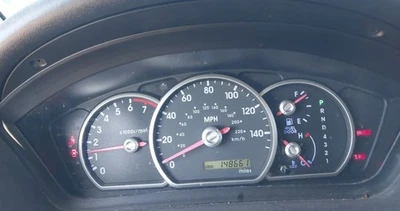 2004-2005 Endeavor OE medidor de velocidade cluster 148K milhas Mitsubishi - Imagem 1 de 4