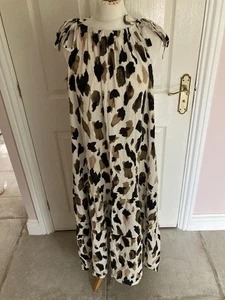 SCHÖNES KLEID MIT ANIMALPRINT M & S NEU MIT ETIKETT GRÖSSE 16 LEINENMISCHUNG MASSE AUF BILDERN - Bild 1 von 10