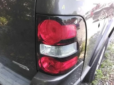 Used Right Tail Light Assembly fits: 2007 Ford Explorer quarter panel mounted ex Foto 1 de 4