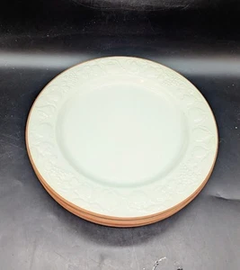 Set/4 Pier 1 italienische Keramik weiß geprägt Obst Terrakotta Rand Speiseteller - Bild 1 von 10
