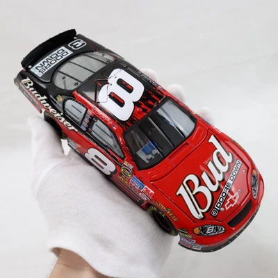 Dale Earnhardt Jr #8 Budweiser/Chevy Rock & Roll 2005 Monte Carlo acción 1:24 Foto 1 de 4