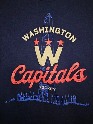 Camiseta Washington Capitals Monument Tribute XL Para Hombres Azul Gráfico Logo NHL Foto 1 de 4