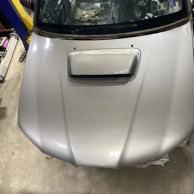 Subaru Impreza STI 2006 2007 sedán capó del motor cuchara capó manguera OEM 2,5 26D Foto 1 de 4