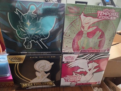 Покемон TCG ассортимент лот 4 ETBs все в заводской упаковке новый - Изображение 1 из 4