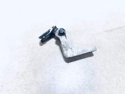 Bisagra puerta delantera Volkswagen Golf 1997 usada, original #1036737-11 Foto 1 de 4