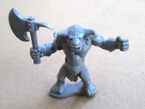 D23C05 FIGURINE MINOTAURE HACHE WARHAMMER QUEST BITS - Picture 1 of 3