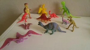 Vintage Dinosaurs Toy Party Favors Decor Imaginative Play Child Kid Learning - Picture 1 of 5