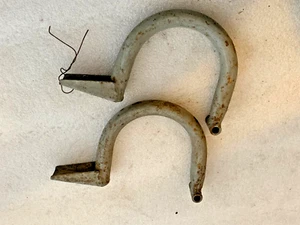 NSU 2x Halter Hauben Gelenk 1 2 3 4 ? Wankel Spider Sport Prinz? (NW131) Neu NOS - Bild 1 von 4