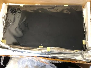 LG DISPLAY 27" LCD PANEL- LM270WR3-SPA1 - Afbeelding 1 van 3