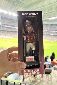 Jose Altuve Houston Astros Bubblegum Dugout Bobblehead SGA 5/10/2025 - Imagen 1 de 2
