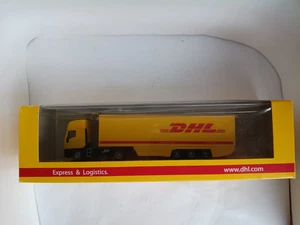 Rietze 1:87 Iveco EuroStar Koffersattelzug DHL gelb, OVP PVC-Vitrine u. Karton - Bild 1 von 10