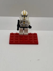 Clone Trooper YELLOW 7261 7655 Star Wars LEGO Minifigure Figure - Picture 1 of 6