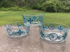 Pyrex Dishes Lot Of 3 Made In USA Color Blue And Green Print - Picture 1 of 8