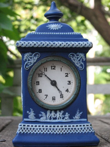 Wedgwood rare Blue Jasperware Cupids & Zephyr Clock 19th century real nice Cover