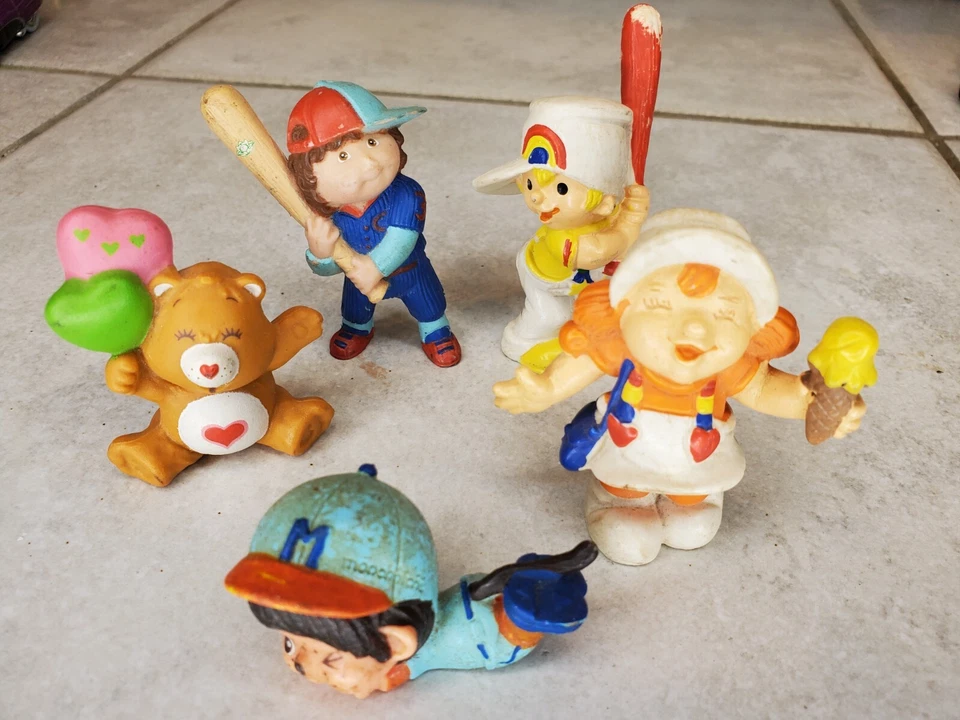 SEE VIDEO ! Lot of 5 Vintage W Berrie Rainbow Kids PVC Figures 1980 - Image 1 of 2
