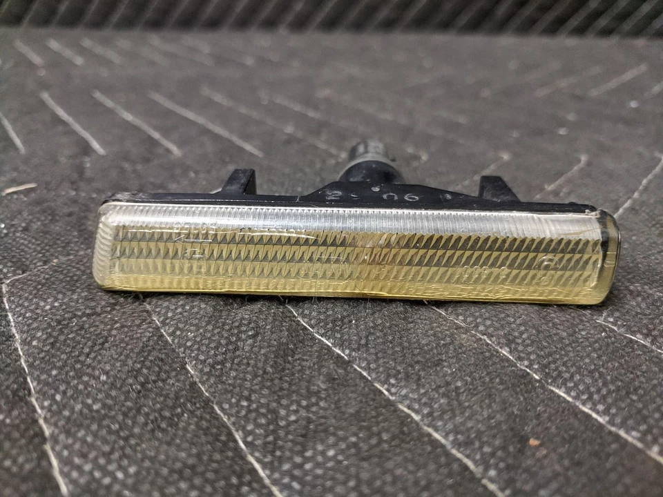 Marcador lateral derecho bmw e38 serie 7 intermitente blanco 63136900532 Foto 1 de 4