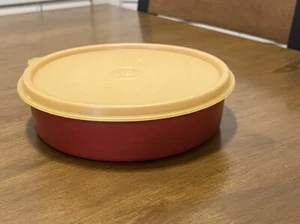 Tupperware Red Vintage Retro Round Wonder Bowl #1405-29 w/ Clear Lid #227-84 - Picture 1 of 6