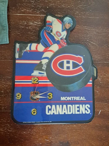 1989 Montreal Canadiens NHL Wall Clock. Running, Keeping Time Cover