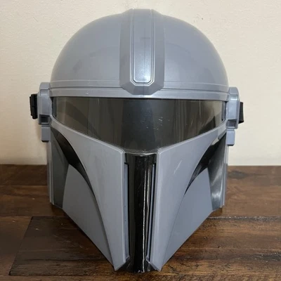 Hasbro Star Wars Mandalorian 2019 casco máscara correa elástica disfraz juego de rol Foto 1 de 4