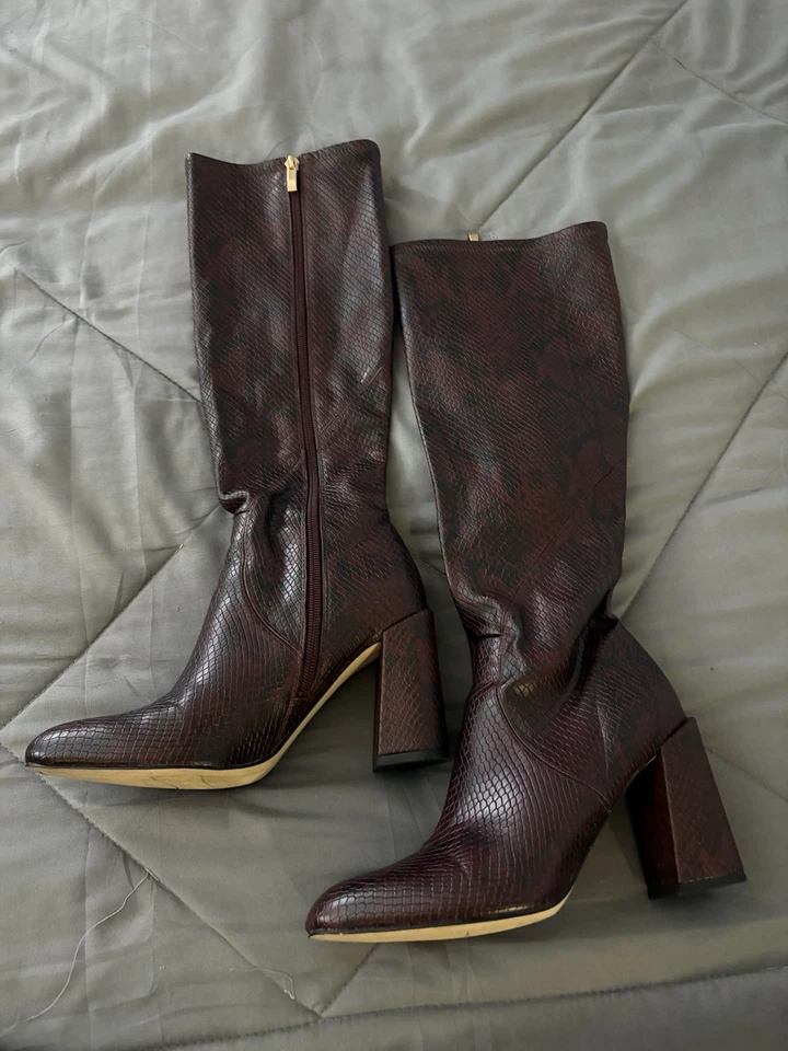 Franco Sarto Gardeniah Snakeskin Knee High Heeled Boot size 6 - Image 1 of 4