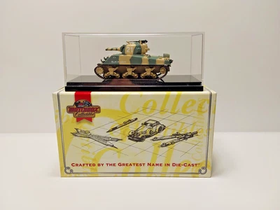 1:72 Matchbox Great Tanks of World DYM37585 Sherman M4A3(105) + Display Case - Image 1 of 4