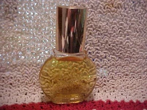 Gloria Vanderbuilt EDU Toilette Perfume 1 Oz FULL Fragrance Spray GREAT GIFT - Picture 1 of 4