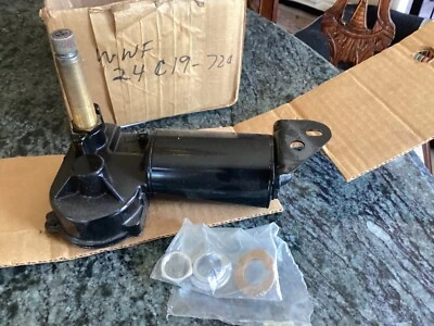 Motor limpiaparabrisas Wexco, eje roscado de 3 pulgadas 4R3.12.R110D WWF12C1 730 REPUESTO  Foto 1 de 4