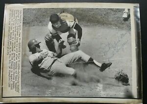 Mike Hargrove Texas Rangers Autographed Signed 1974 8x10 Press Photo