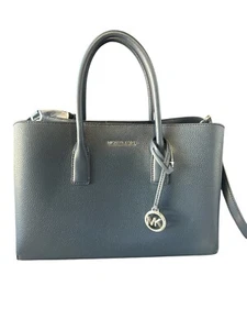Michael Kors Purse - Picture 1 of 4