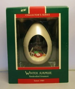 Hallmark Keepsake Winter Sorpresa # 1 1989 adorno de Navidad - nuevo en caja - Imagen 1 de 6