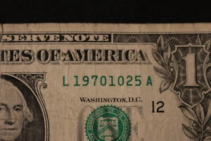 [JAN 25, 1970] [OCT 25, 1970] ONE DOLLAR FANCY BIRTHDAY NOTE  SN  L 19701025 A - Picture 1 of 3