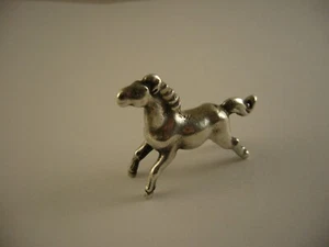 FIGURA DE CABALLO EN PLATA DE LEY 925 - Picture 1 of 11