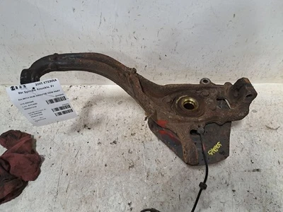 Rh Passenger Side Front Spindle/Knuckle 2005 Xterra Sku#4231259 - Image 1 of 4