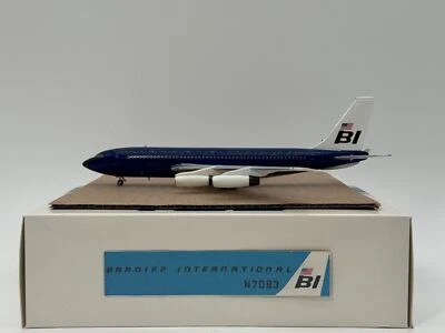 Aeroclassics 1:200 Braniff International Boeing 720 N7083 Dark Blue (Antenna - Image 1 of 3
