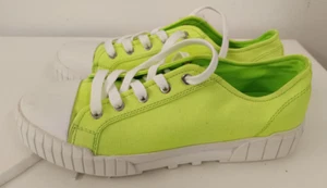 * Calvin Klein Jeans coole Sneaker Gr. 39 US 9 NEU Grün Neon - Picture 1 of 6