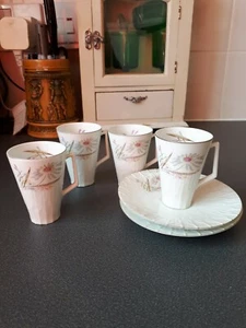 Vista Alegre (Portugal) Espresso Kaffeetassen & 6 Untertassen geprägt & geblümt. - Bild 1 von 2