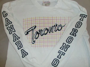 Vtg 80s TORONTO CANADA T SHIRT SzS SUPER SOFT CANADA MADE SINGLE STITCH - Picture 1 of 4