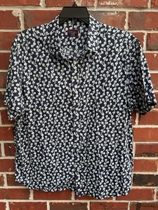 UNTUCKit Hicks Performance Kurzarm Hemd mit Knopfleiste Relaxed Fit XL Blumen G5 - Bild 1 von 5