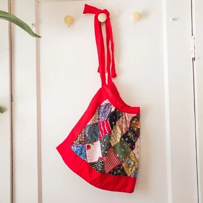 Delantal de Trabajo Parche Retro Estilo Vintage Hecho a Mano Rojo Bordado  Foto 1 de 4