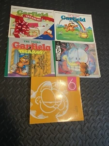 Vintage Garfield Treasury Book Lot - Picture 1 of 5