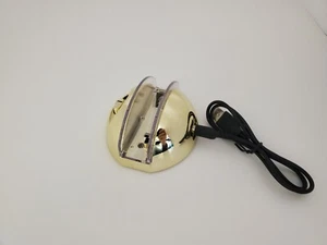 NUEVA BASE DE CARGA USB DORADA DREAMGEAR PARA NNINTENDO NUEVA 3DS & DSi y DSI XL # S9 - Imagen 1 de 8