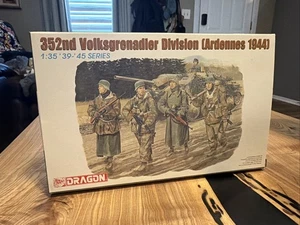 DRAGON 6115 1/35 SCALE 352nd Volksgrenadier Division （Ardennes 1944）2019 NEW - Picture 1 of 4