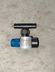 Swagelok Needle Valve, SS-20VM4-F4, 1/4" NPT - Picture 1 of 3
