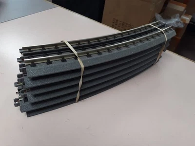 MTH Realtrax O-31" curve 40-1002 (6 pieces) Solid Rail - Image 1 of 3