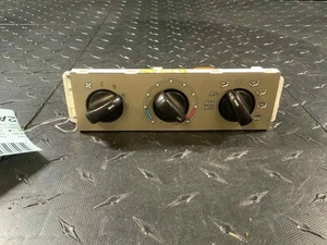 01-02 Ford Explorer Manual Temperature Control Panel HAC - Picture 1 of 4