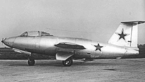 Avión de madera de escritorio Mikoyan Gurievich MiG-I-270 nuevo modelo a gran escala 1/24 - Imagen 1 de 10