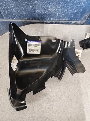 Componentes del panel de 11-25 cuartos de cuarto de equipo Dodge Durango OEM 55369389AA Foto 1 de 4