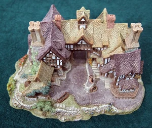 Liliput Lane THE KINGS ARMS,, 5,5" Tall, NIB made in Cumbria UK 1990, Very Rare - Bild 1 von 20